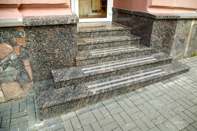 kamienne schody granitowe